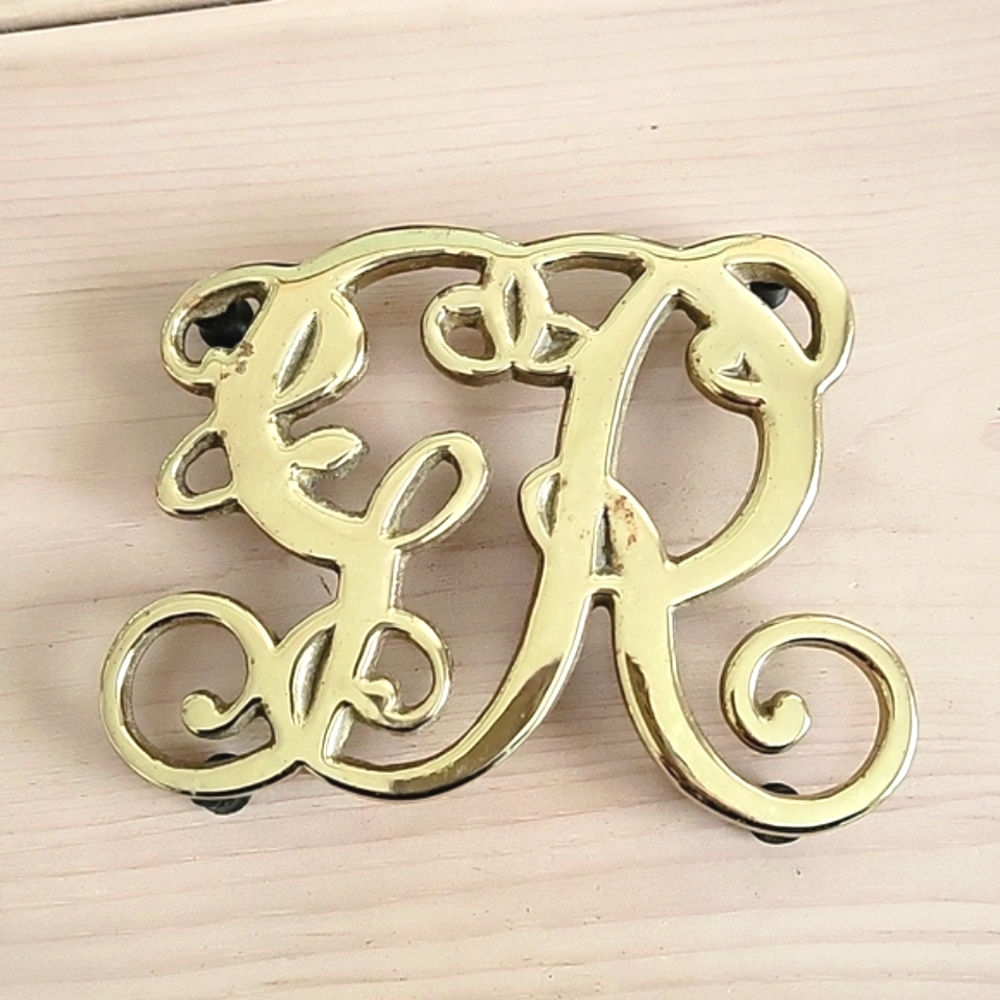 Virginia Metalcrafters VMC 1949 King George Williamsburg Brass Trivet